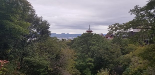 A view of a temple in Kiyomizu-dera (Kyoto, Japan)